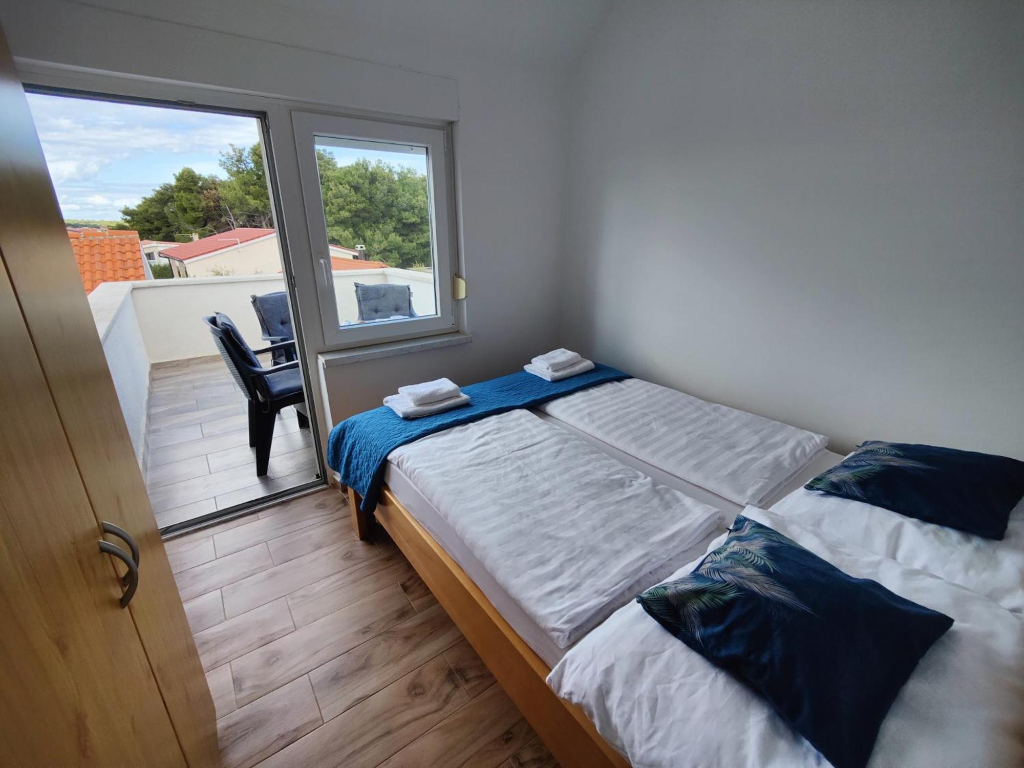 Apartments Fida Vir Εξωτερικό φωτογραφία