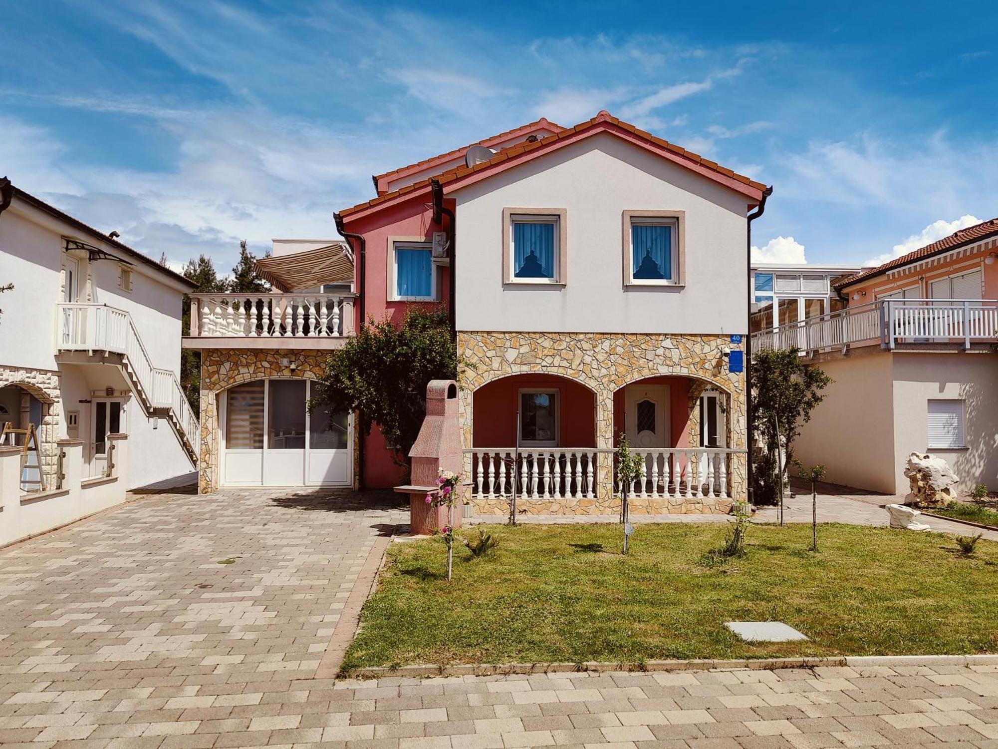 Apartments Fida Vir Εξωτερικό φωτογραφία